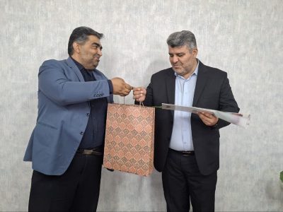 فرماندار ساوجبلاغ عضو طرح حامی ایتام شد